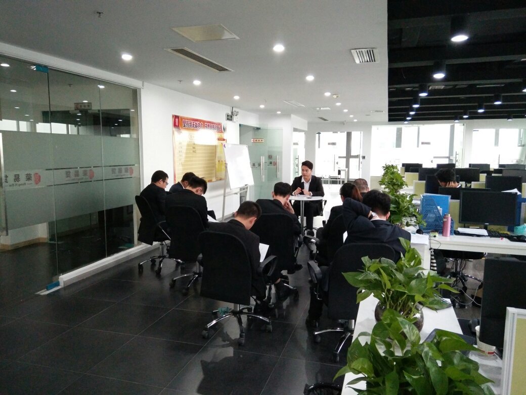 荣易商务信息咨询 助力企业高效决策的专业伙伴